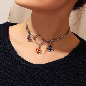 3/$30 🤍 Butterfly Choker